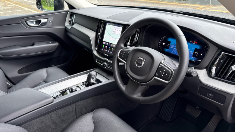 Volvo XC60 2.0 B5P Core 5dr AWD Geartronic Petrol Estate